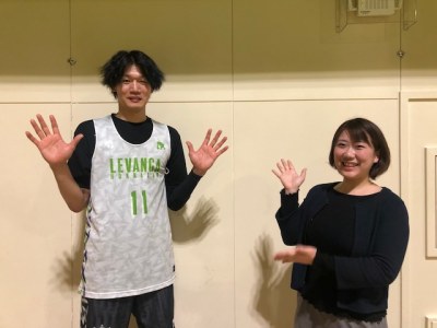 桜井良太選手と田村みなみ