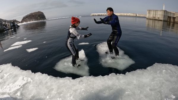 2人で流氷の上に