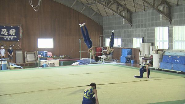 恵庭南高校　男子新体操部