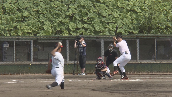 打席に高岸