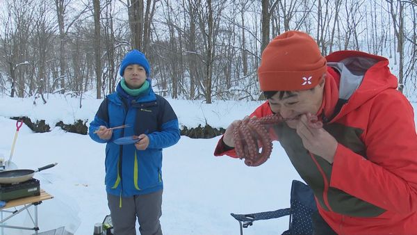 タコを食らうティモンディ