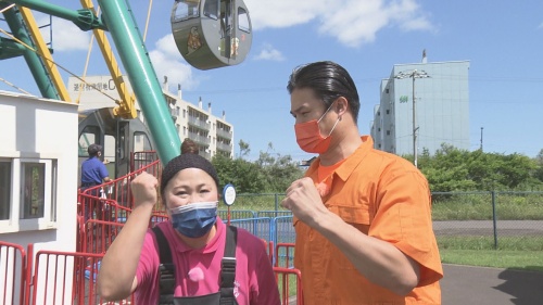 高岸と飼育員さん