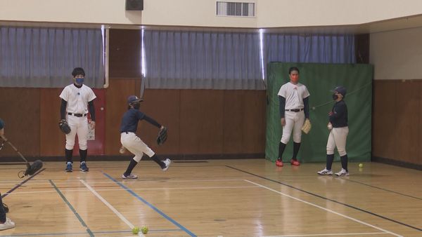 ティモンディと小学生ピッチャー