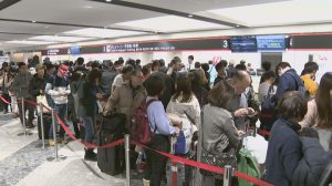 混雑中の新千歳空港