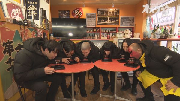 日本酒を飲むオズブラ達