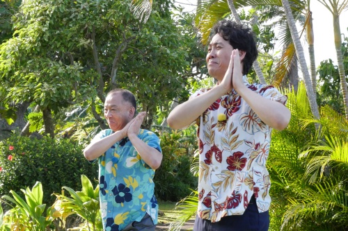 フラダンスをするYOYO’S